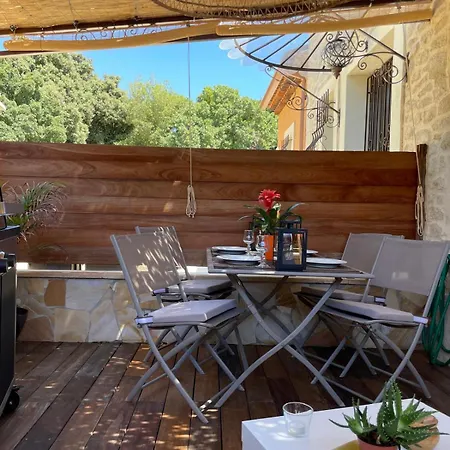 4-person With Secure Parking *